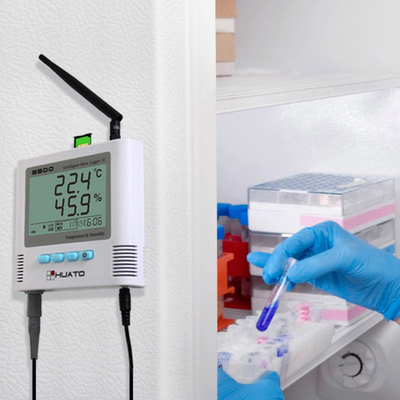 Porcellana Registratore automatico di temperatura di GSM dell'ospedale/registratore automatico di dati con i moduli 135mm * 124mm * 35mm di GSM fornitore